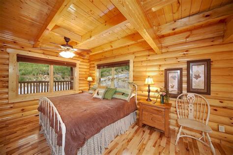 Cozy Nights and Stunning Views: A Mountain Magic Cabin Experience